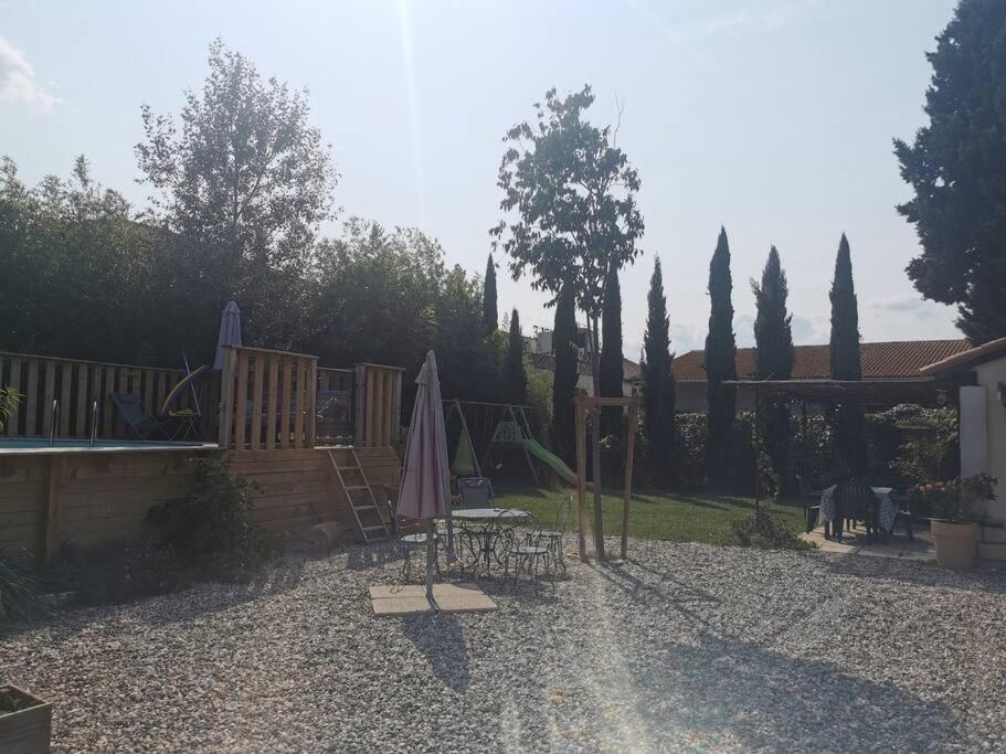 Maison Avec Piscine Dans Village Provencal. Courthézon Exteriör bild