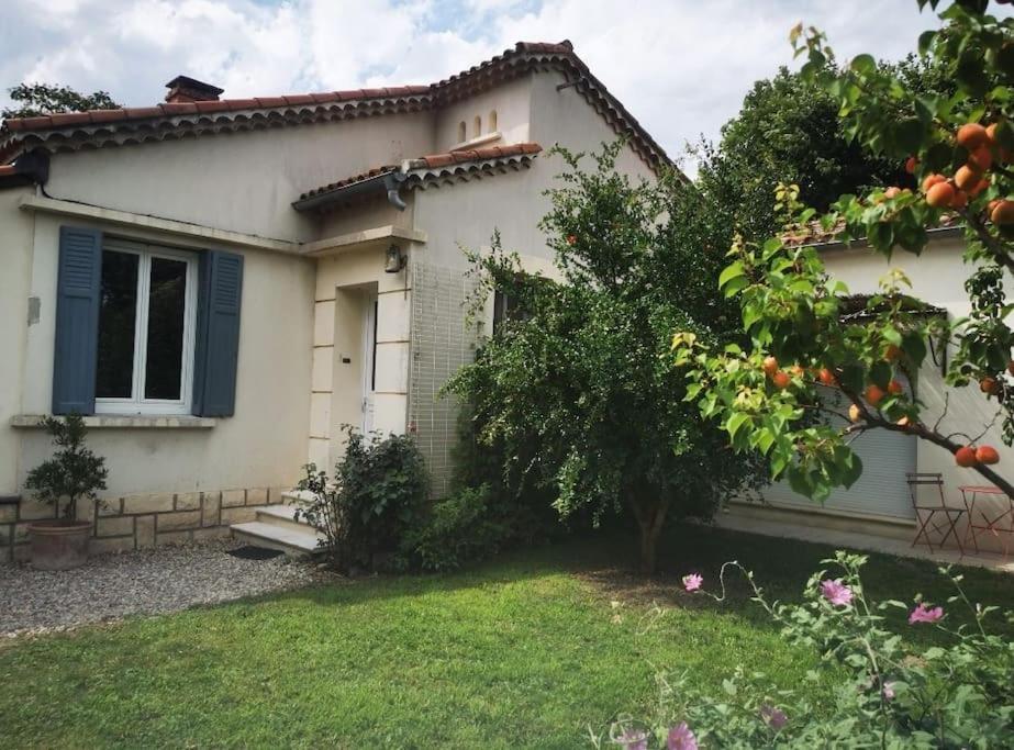 Maison Avec Piscine Dans Village Provencal. Courthézon Exteriör bild